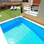 Villa V4, Jardins Branqueira3 Near Beach, Albufeira