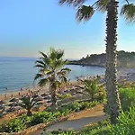 Villa V4, Jardins Branqueira3 Near Beach, Albufeira