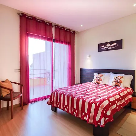 V4, Jardins Branqueira3 Near Beach,